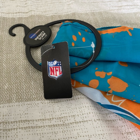 Miami Dolphins Infinity Scarf New! - Picture 7 of 10